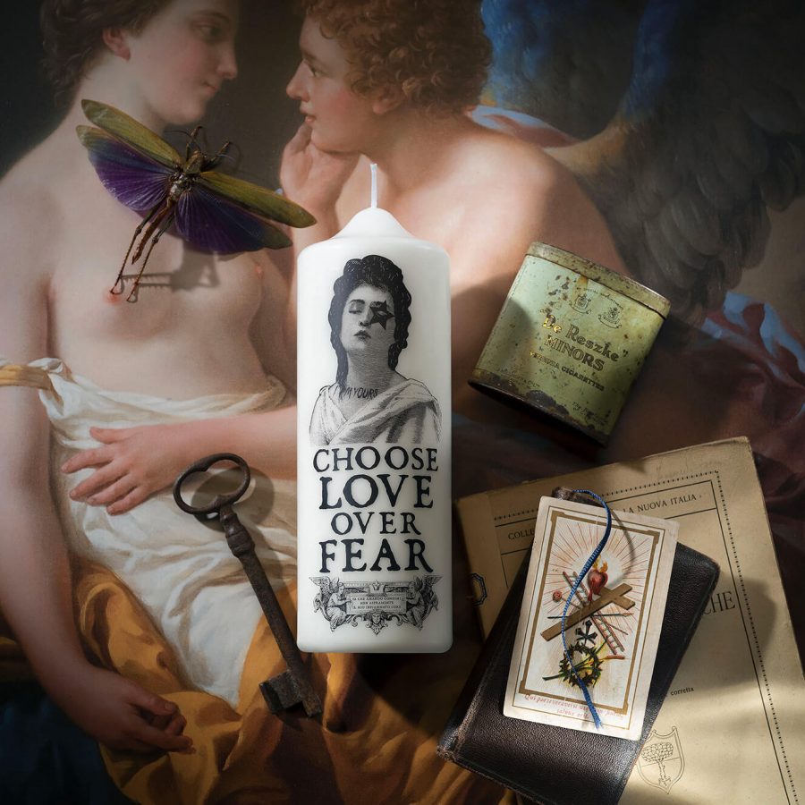 VC024_Pillar-Love_02